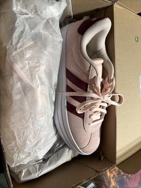 Adidas VL Court Bold J Pink Platform Sneakers NIB Size 6 Kids